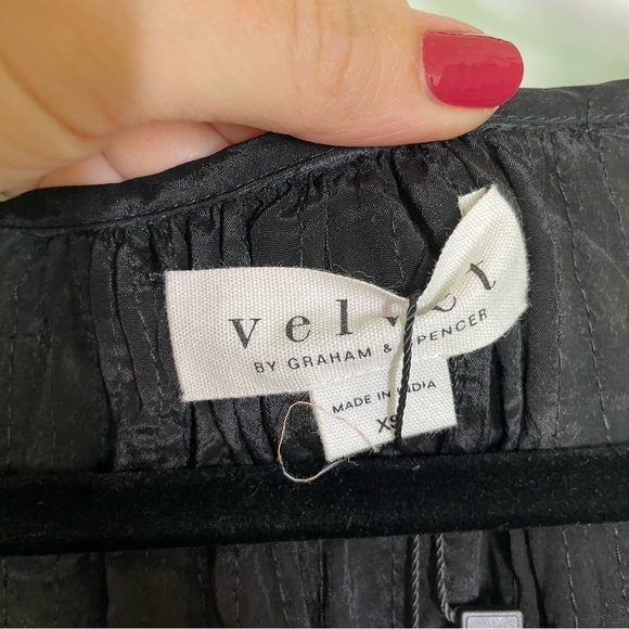 Velvet by Graham & Spencer Shopbop Nikky Sequin Top NWT Women’s Size XS - Picture 6 of 11